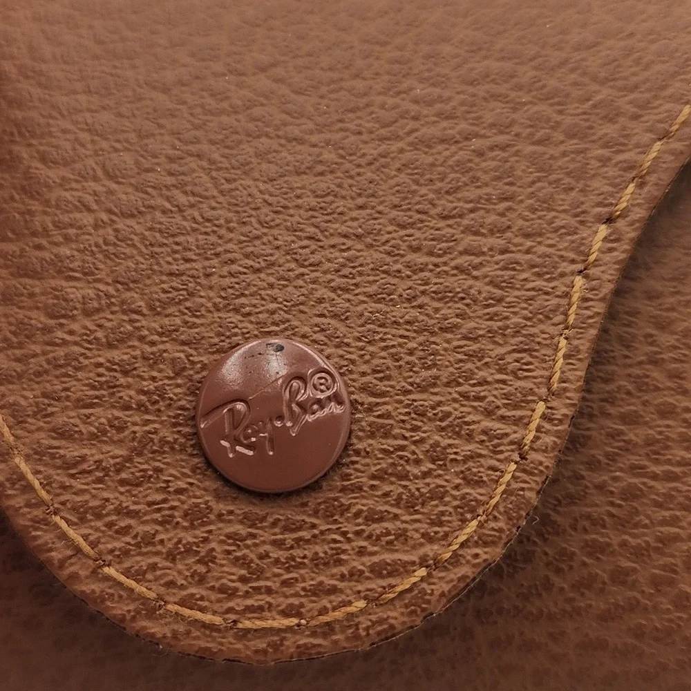 Ray-Ban Brown‎ Leather Sunglasses And Case